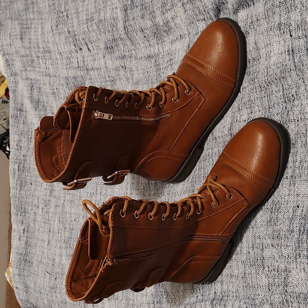 Women's Tan Leather Side Zip Boots with Buckles and Laces Size 10